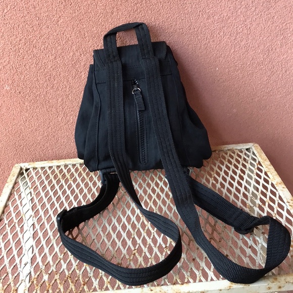 🐳Black mini backpack🐳 - Picture 2 of 3